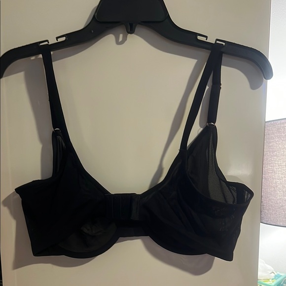 Elegant Black Mesh Bra - Picture 2 of 5